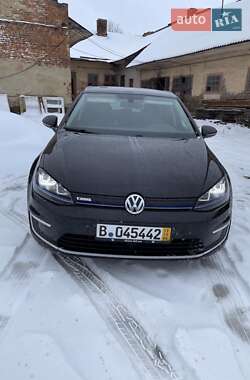 Хэтчбек Volkswagen e-Golf 2015 в Львове