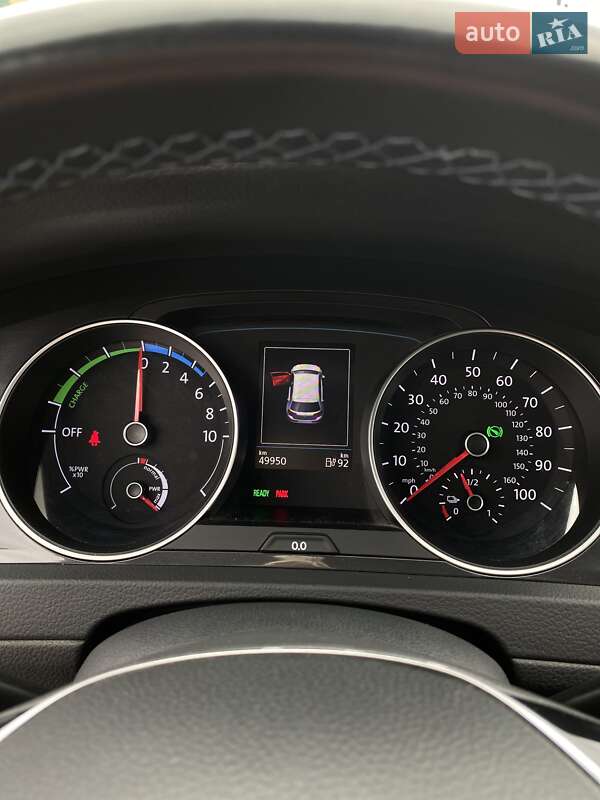 Хэтчбек Volkswagen e-Golf 2019 в Хмельницком