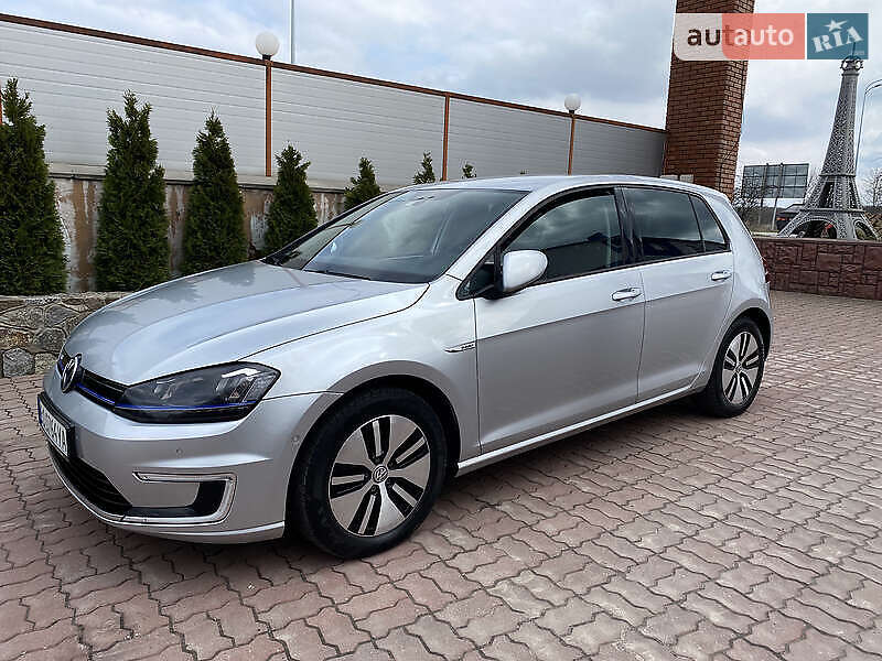 Хетчбек Volkswagen e-Golf 2015 в Хмельницькому