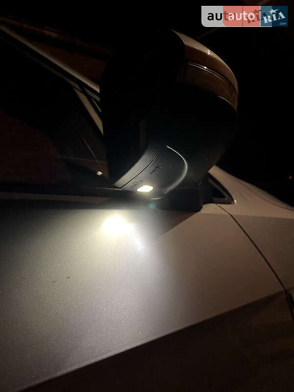 Хетчбек Volkswagen e-Golf 2015 в Хмельницькому