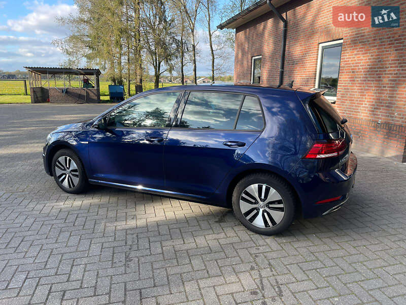 Хетчбек Volkswagen e-Golf 2018 в Шептицькому