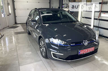 Хэтчбек Volkswagen e-Golf 2015 в Львове