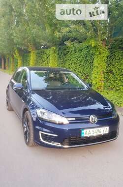 Хетчбек Volkswagen e-Golf 2018 в Києві