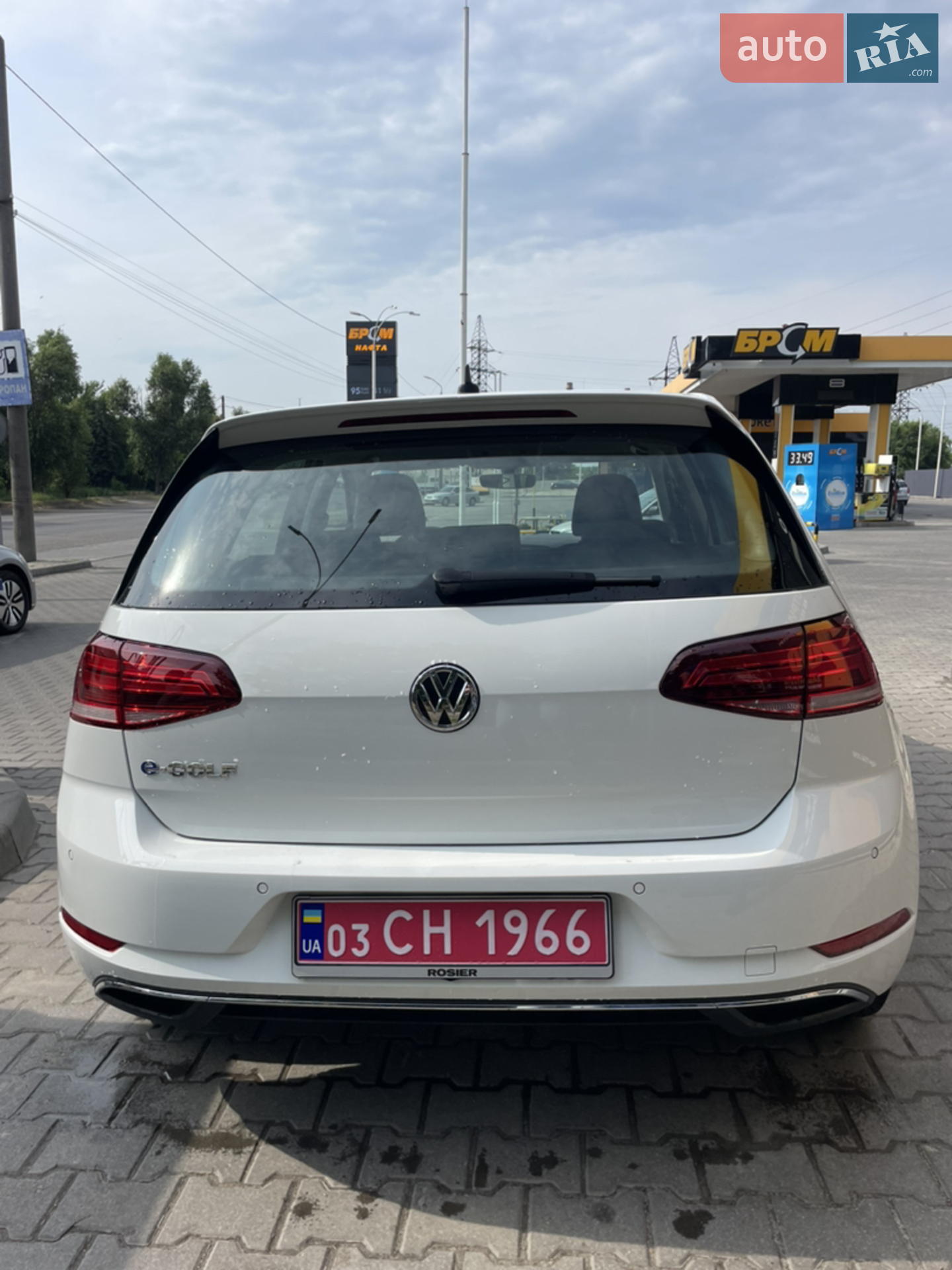 2020 Volkswagen Golf - мініатюра 2