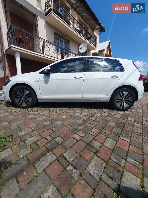 Хэтчбек Volkswagen e-Golf 2018 в Стрые фото 17 Хэтчбек Volkswagen e-Golf 2018 в Стрые