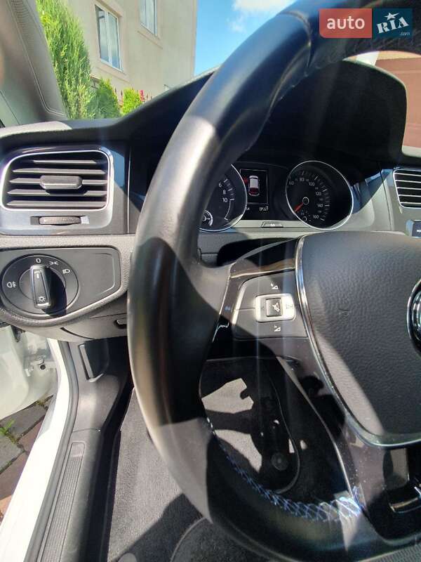 Хэтчбек Volkswagen e-Golf 2018 в Стрые фото 29 Хэтчбек Volkswagen e-Golf 2018 в Стрые