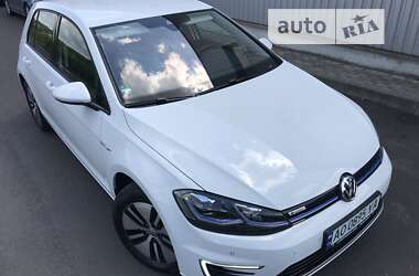 Хэтчбек Volkswagen e-Golf 2019 в Мукачево