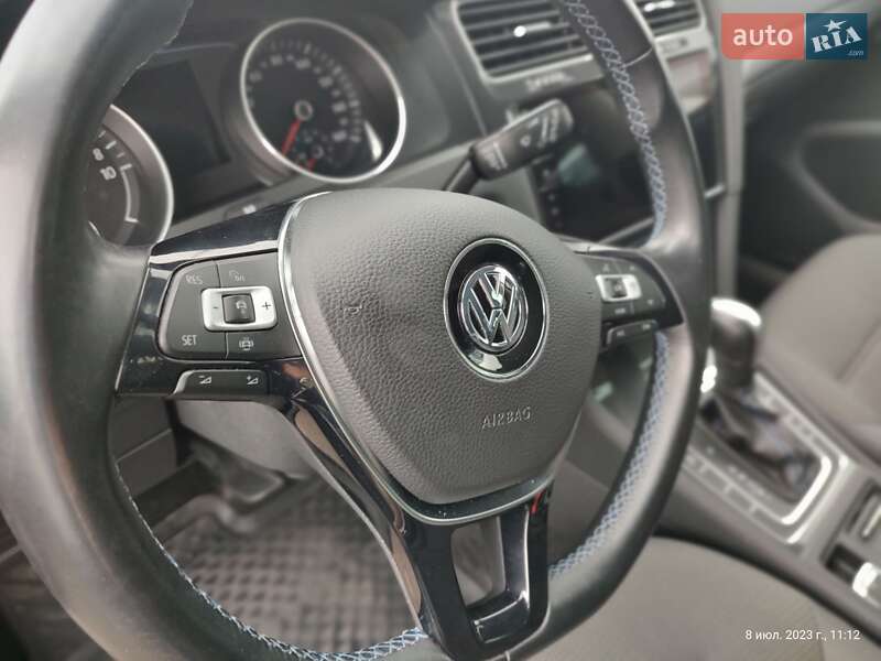 Хетчбек Volkswagen e-Golf 2020 в Черкасах