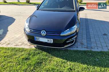 Хэтчбек Volkswagen e-Golf 2017 в Львове