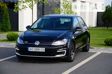 Хетчбек Volkswagen e-Golf 2018 в 