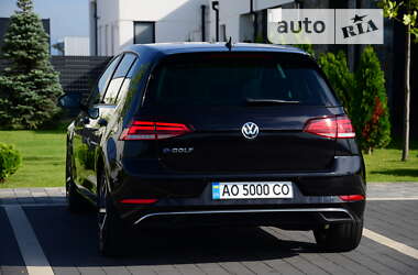 Хетчбек Volkswagen e-Golf 2018 в 
