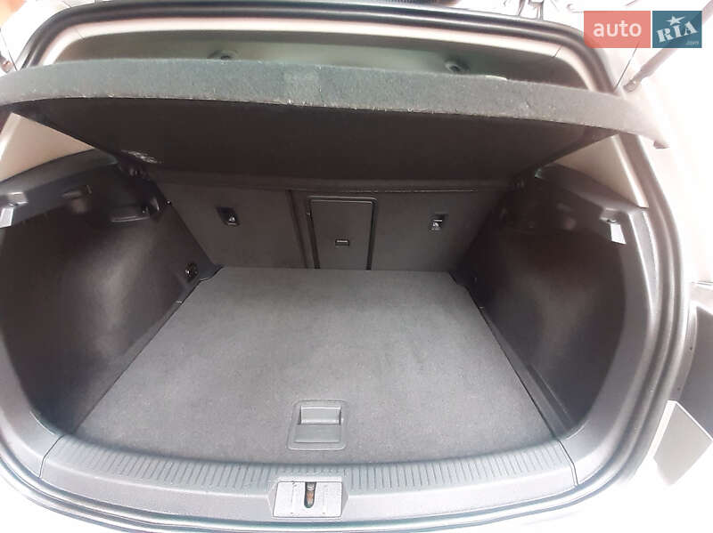 Хетчбек Volkswagen e-Golf 2014 в Мукачевому