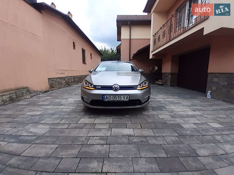 Хетчбек Volkswagen e-Golf 2014 в Мукачевому