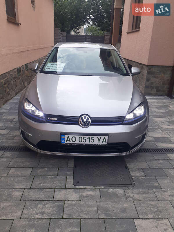 Хетчбек Volkswagen e-Golf 2014 в Мукачевому