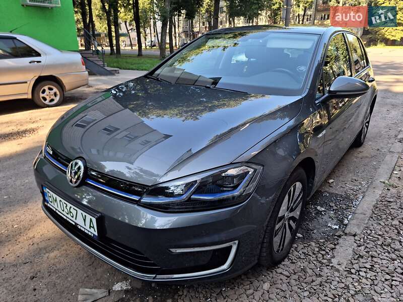 Хэтчбек Volkswagen e-Golf 2017 в Сумах
