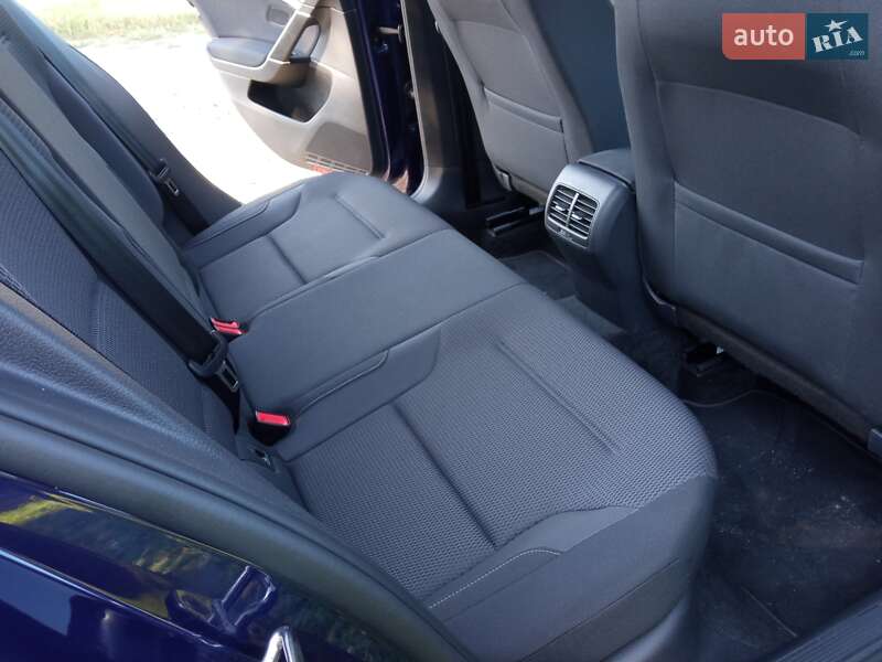 Хетчбек Volkswagen e-Golf 2020 в Чернівцях