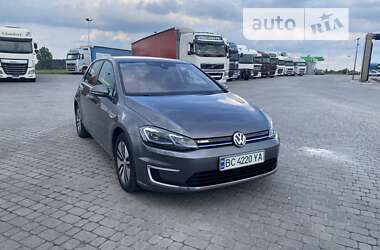 Хэтчбек Volkswagen e-Golf 2018 в Львове