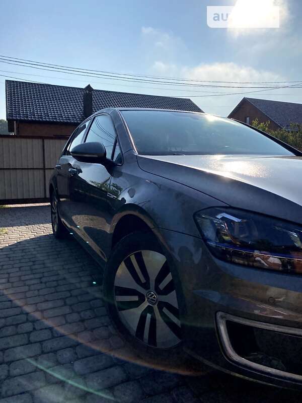 Хэтчбек Volkswagen e-Golf 2015 в Виннице