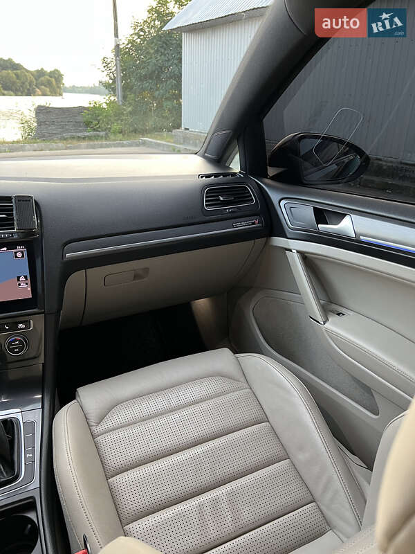 Хетчбек Volkswagen e-Golf 2017 в Бердичеві