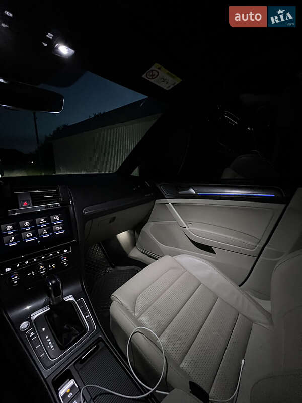 Хетчбек Volkswagen e-Golf 2017 в Бердичеві