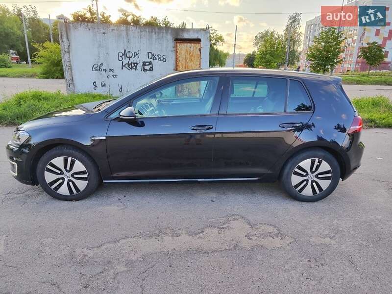 Хетчбек Volkswagen e-Golf 2015 в Харкові