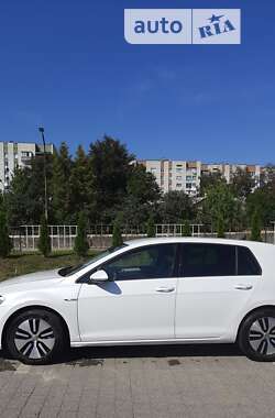 Хетчбек Volkswagen e-Golf 2016 в Дрогобичі