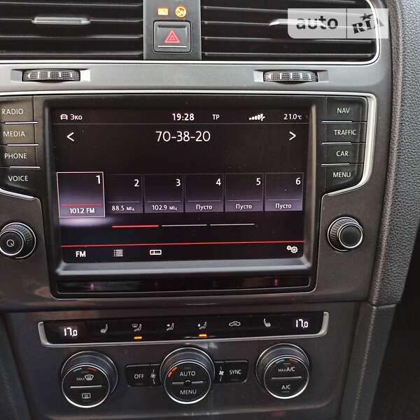 Хетчбек Volkswagen e-Golf 2015 в Старокостянтинові фото 54 Хетчбек Volkswagen e-Golf 2015 в Старокостянтинові