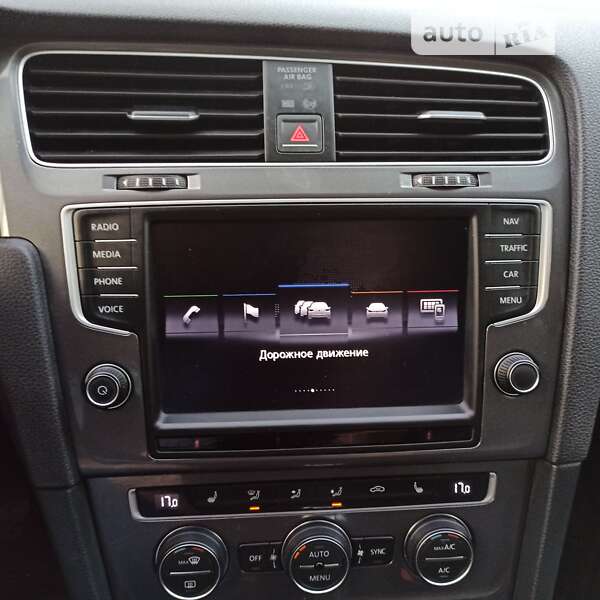 Хетчбек Volkswagen e-Golf 2015 в Старокостянтинові фото 58 Хетчбек Volkswagen e-Golf 2015 в Старокостянтинові