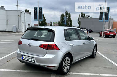 Хетчбек Volkswagen e-Golf 2015 в Києві