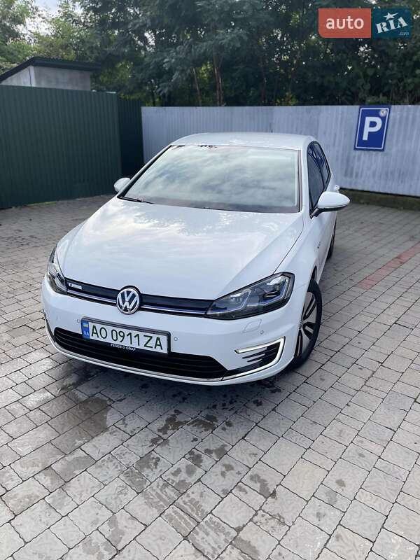 Хэтчбек Volkswagen e-Golf 2020 в Мукачево