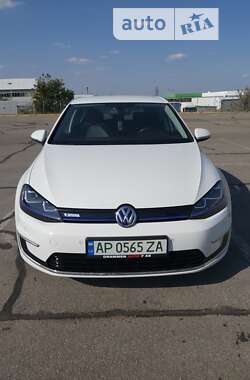 Хэтчбек Volkswagen e-Golf 2015 в Запорожье