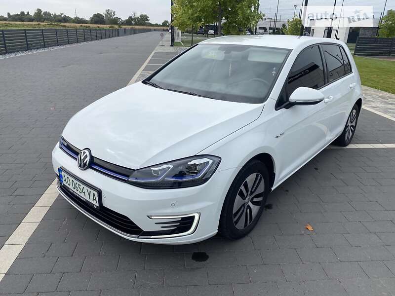Хэтчбек Volkswagen e-Golf 2019 в Ужгороде