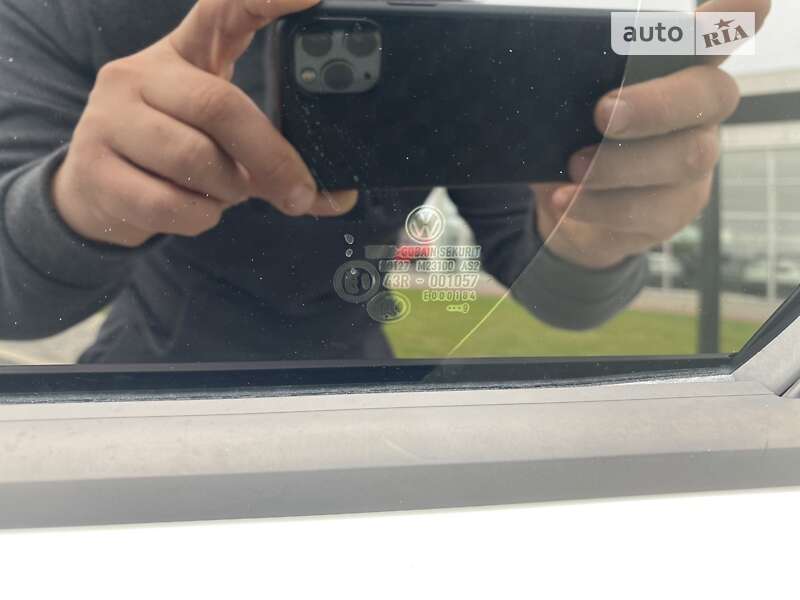 Хэтчбек Volkswagen e-Golf 2019 в Ужгороде