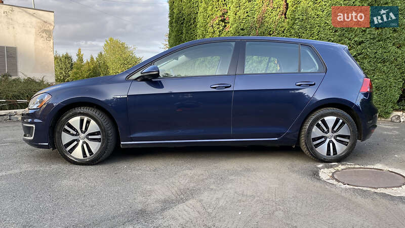Хетчбек Volkswagen e-Golf 2016 в Києві