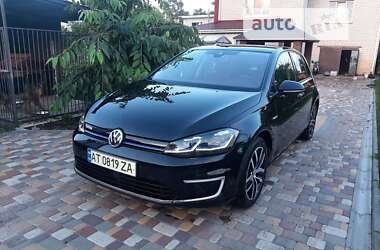 Хэтчбек Volkswagen e-Golf 2018 в Казатине