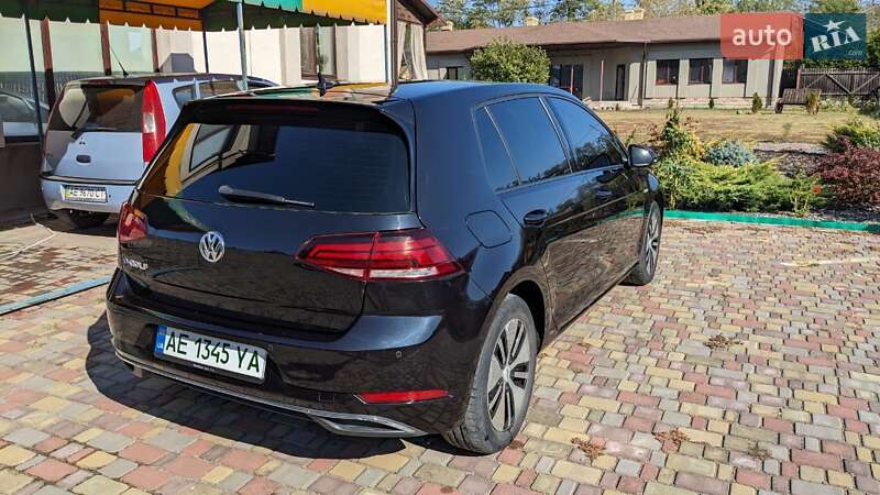 Хетчбек Volkswagen e-Golf 2017 в Кривому Розі