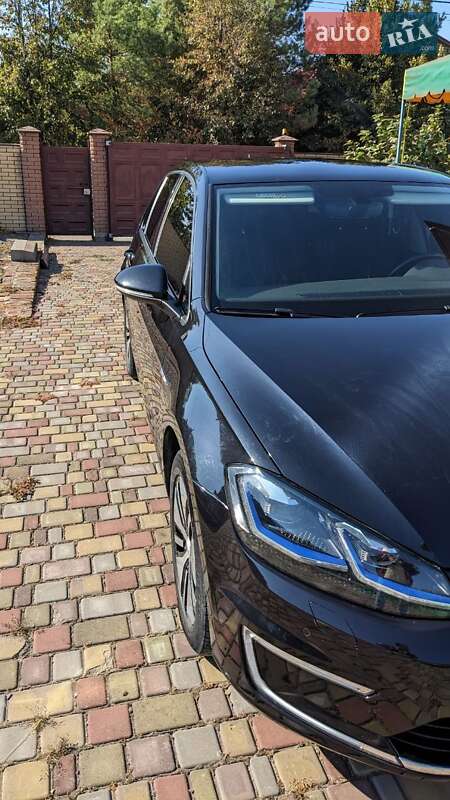 Хетчбек Volkswagen e-Golf 2017 в Кривому Розі