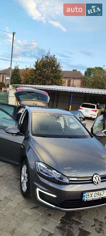 Хетчбек Volkswagen e-Golf 2017 в Хмельницькому
