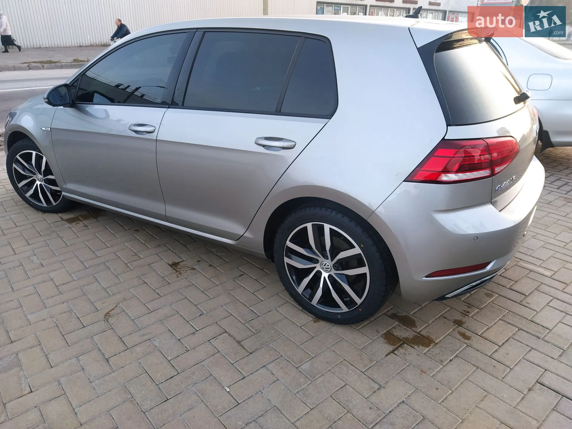 2017 Volkswagen Golf - мініатюра 2