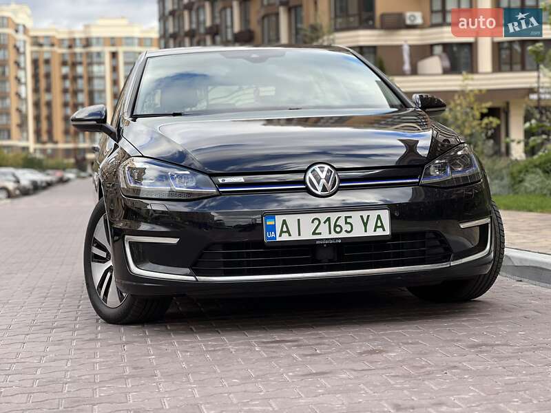Хетчбек Volkswagen e-Golf 2017 в Софіївській Борщагівці