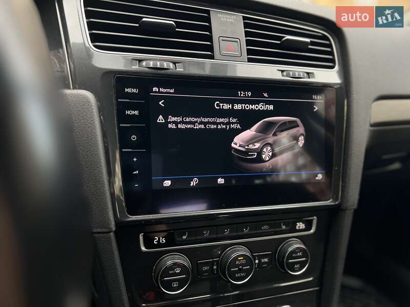 Хетчбек Volkswagen e-Golf 2017 в Софіївській Борщагівці