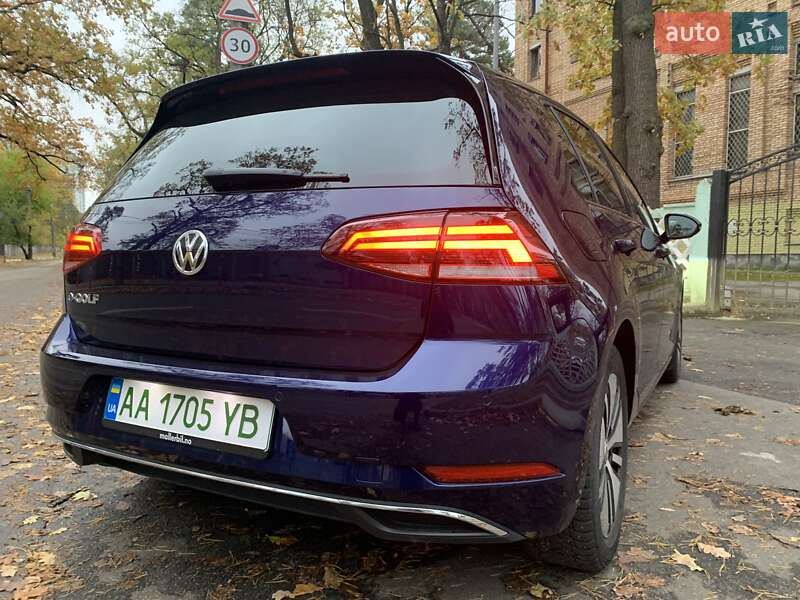 Хетчбек Volkswagen e-Golf 2019 в Києві