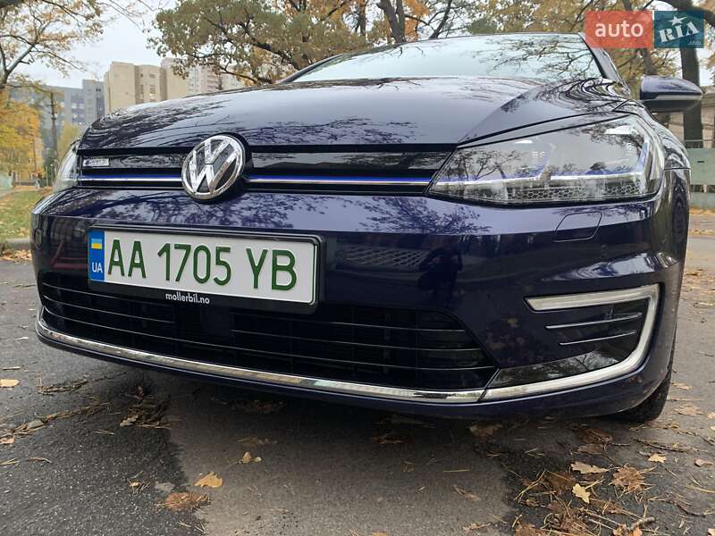Хетчбек Volkswagen e-Golf 2019 в Києві