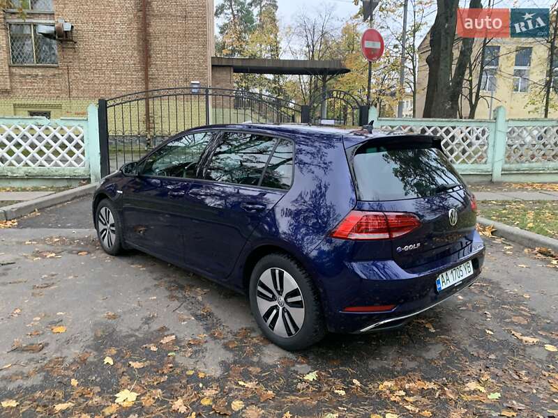 Хетчбек Volkswagen e-Golf 2019 в Києві