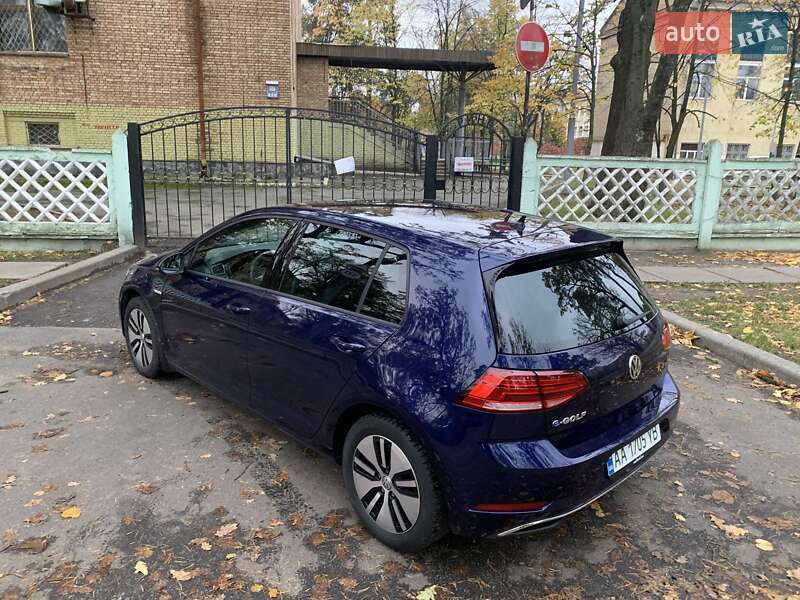 Хетчбек Volkswagen e-Golf 2019 в Києві