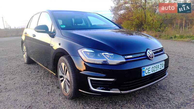 Хетчбек Volkswagen e-Golf 2020 в Кельменцях