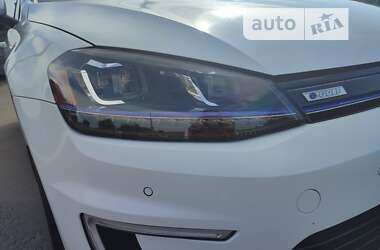 Хэтчбек Volkswagen e-Golf 2015 в Бахмаче