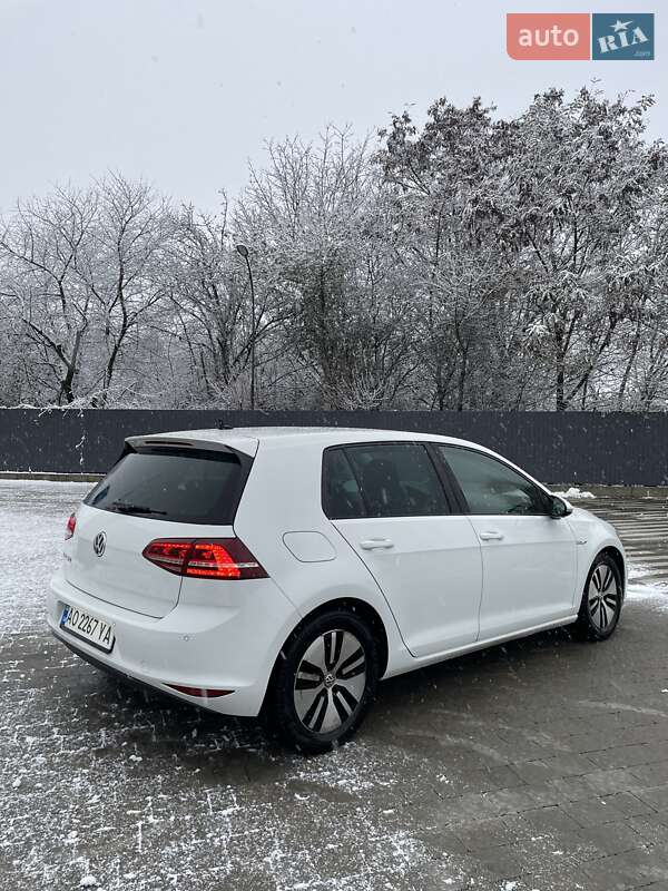 Хетчбек Volkswagen e-Golf 2014 в Ужгороді