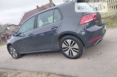 Хэтчбек Volkswagen e-Golf 2020 в Хотине