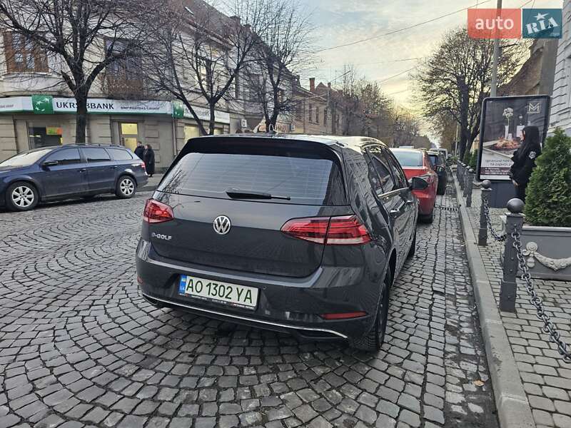 Хэтчбек Volkswagen e-Golf 2018 в Мукачево